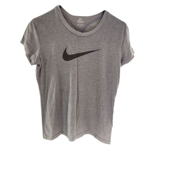 🦋3/$15💰Nike shirt 💥Final Price💥 - Picture 1 of 2